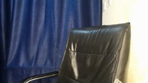 Nicki online show from 10/18/25, 09:04