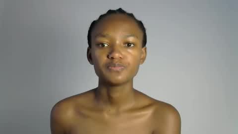 Snapshot of pretty_queennie chatting on 03/17/26, 07:12 Pretty doll online show from 03/17/26, 07:12