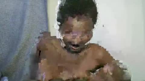 pretty_shanz online show from 10/22/25, 04:57