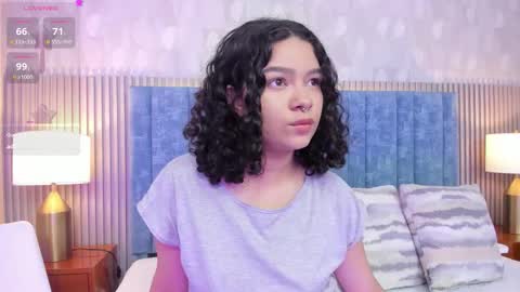 Daisy Flower online show from 11/22/25, 01:37