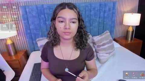 Daisy Flower online show from 02/17/26, 01:46