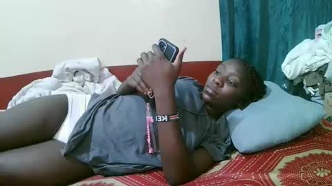 pretty_tiffany1 online show from 12/18/25, 05:30