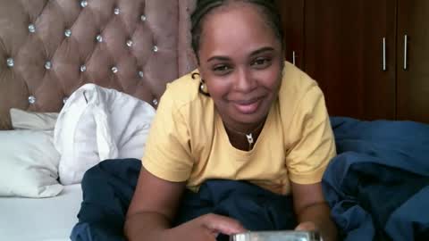 Snapshot of pretty_zii chatting on 04/01/26, 11:00 zii online show from 04/01/26, 11:00