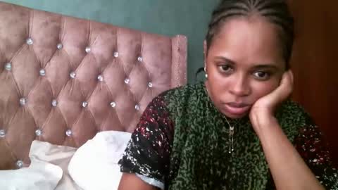 Snapshot of pretty_zii chatting on 04/03/26, 08:01 zii online show from 04/03/26, 08:01