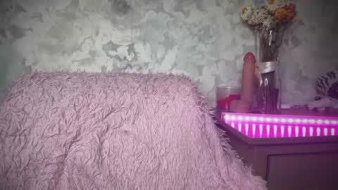 Alice online show from 10/22/25, 04:13