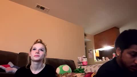 prettyypinkk3 online show from 05/03/26, 07:47