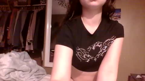 Snapshot of prettybaby22 chatting on 01/31/25, 04:14 prettybaby22 online show from 01/31/25, 04:14