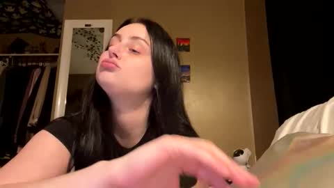 Snapshot of prettybaby22 chatting on 03/01/26, 12:56 prettybaby22 online show from 03/01/26, 12:56