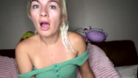 Missy  Jack online show from 10/28/25, 02:37