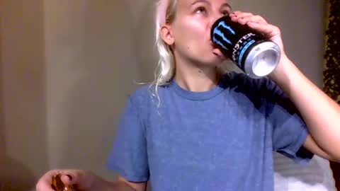 Snapshot of prettybabypetite chatting on 12/05/25, 05:53 Missy Jack online show from 12/05/25, 05:53