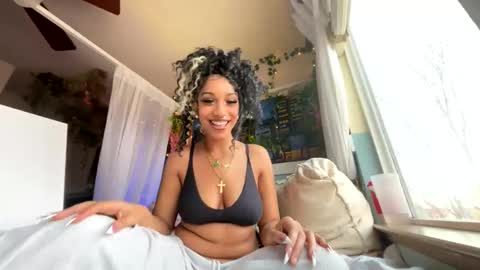 prettyblackgal online show from 02/02/26, 12:20