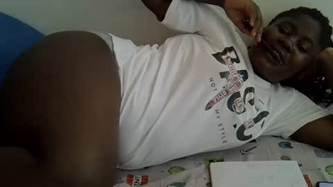 prettybooty1 online show from 11/03/25, 08:59