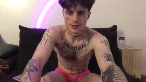 pretty boy online show from 10/23/25, 03:17