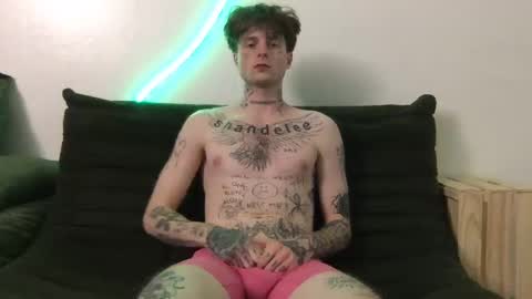 pretty boy online show from 11/06/25, 04:57