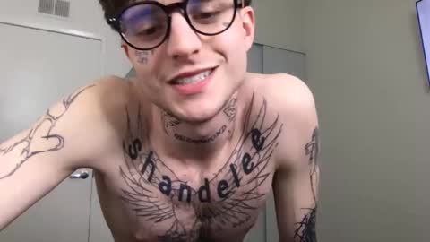 Snapshot of prettyboyszn chatting on 01/12/26, 12:38 pretty boy online show from 01/12/26, 12:38