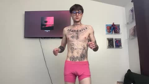 Snapshot of prettyboyszn chatting on 02/17/26, 03:25 pretty boy online show from 02/17/26, 03:25