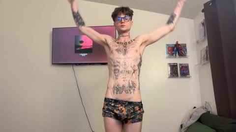 Snapshot of prettyboyszn chatting on 02/23/26, 05:38 pretty boy online show from 02/23/26, 05:38