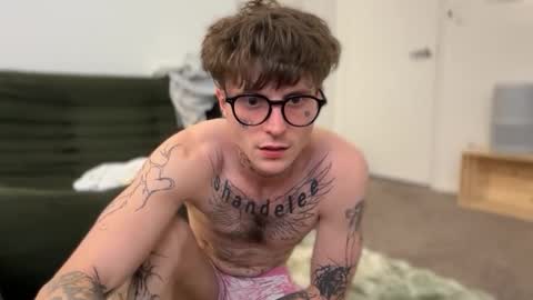 Snapshot of prettyboyszn chatting on 04/29/26, 05:11 pretty boy online show from 04/29/26, 05:11