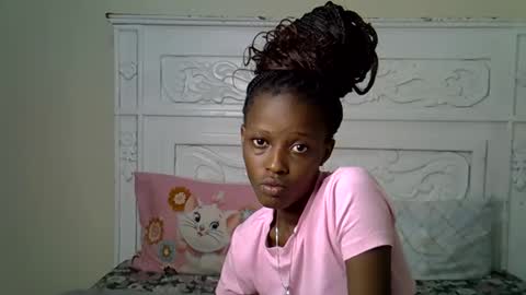 Snapshot of prettybunnny chatting on 10/27/25, 02:43 Bunny online show from 10/27/25, 02:43