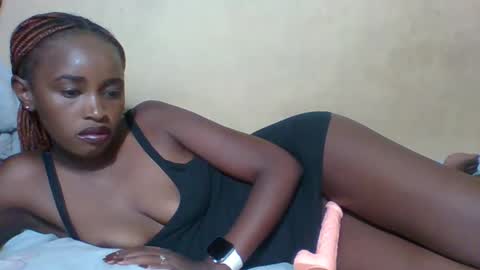 prettycarl_2 online show from 02/26/25, 08:44