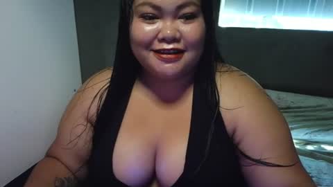 Snapshot of prettycarla_ chatting on 06/17/26, 11:27 prettycarla online show from 06/17/26, 11:27