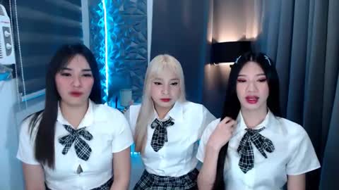 Snapshot of prettycumnotes69 chatting on 01/22/25, 06:52 ASHLEY online show from 01/22/25, 06:52