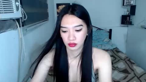 Snapshot of prettycumnotes69 chatting on 10/06/25, 09:29 ASHLEY online show from 10/06/25, 09:29