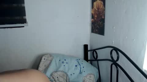 Snapshot of prettycumnotes69 chatting on 11/15/25, 01:47 ASHLEY online show from 11/15/25, 01:47