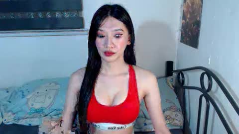 Snapshot of prettycumnotes69 chatting on 06/08/26, 11:32 ASHLEY online show from 06/08/26, 11:32