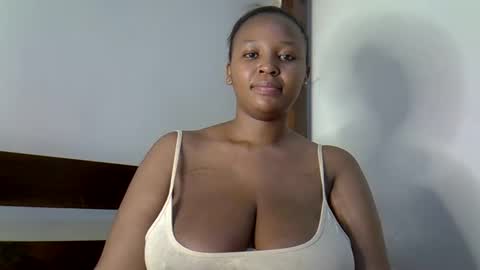 Snapshot of prettydey1 chatting on 05/19/26, 02:56 prettydey1 online show from 05/19/26, 02:56