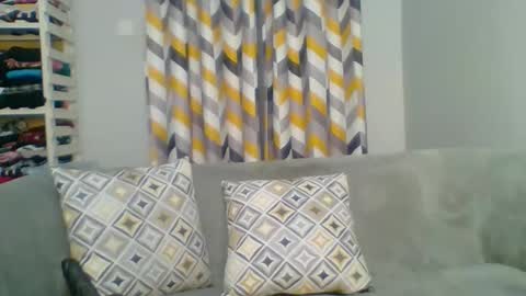 Snapshot of prettyela chatting on 03/23/26, 11:31 PrettyEla online show from 03/23/26, 11:31