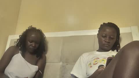 Snapshot of prettyeve25 chatting on 09/16/25, 07:20 eve online show from 09/16/25, 07:20