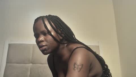 Snapshot of prettyeve25 chatting on 10/10/25, 04:39 eve online show from 10/10/25, 04:39