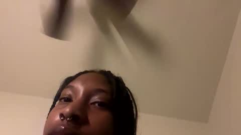 prettyfacefemale online show from 10/13/25, 01:05