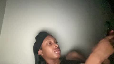 prettyfacefemale online show from 02/13/26, 07:37