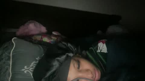 Snapshot of prettyfacefemale chatting on 03/17/26, 10:40 prettyfacefemale online show from 03/17/26, 10:40