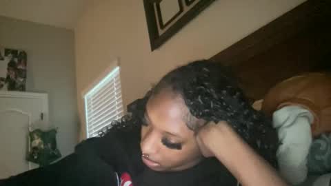 Snapshot of prettyfacefemale chatting on 03/25/26, 10:38 prettyfacefemale online show from 03/25/26, 10:38