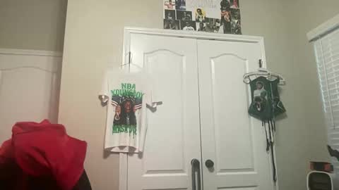 Snapshot of prettyfacefemale chatting on 04/04/26, 08:50 prettyfacefemale online show from 04/04/26, 08:50