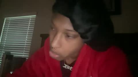 Snapshot of prettyfacefemale chatting on 04/20/26, 10:22 prettyfacefemale online show from 04/20/26, 10:22