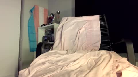 Snapshot of prettyflacka chatting on 04/17/26, 08:50 Pretty or Flacka online show from 04/17/26, 08:50