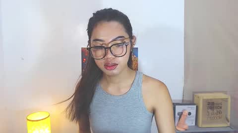 prettyhothugecock online show from 11/22/25, 01:04