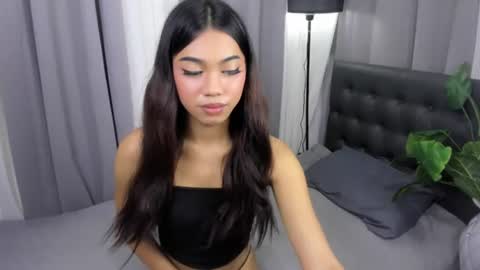 Snapshot of prettyhothugecock chatting on 06/13/26, 03:21 prettyhothugecock online show from 06/13/26, 03:21