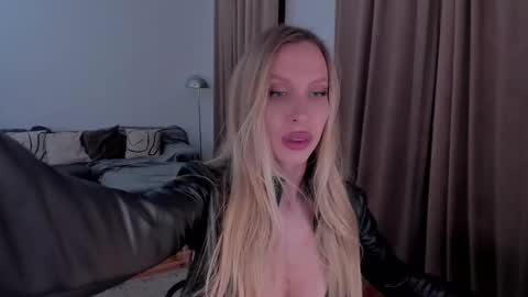 Eva online show from 02/21/26, 01:28