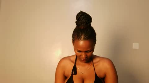 Snapshot of prettykeilaa chatting on 03/19/26, 10:30 prettykeilaa online show from 03/19/26, 10:30