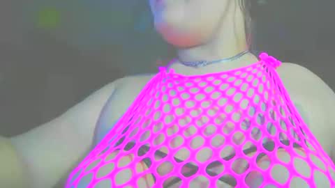Snapshot of prettykittymami69 chatting on 12/15/25, 01:21 prettykittymami69 online show from 12/15/25, 01:21