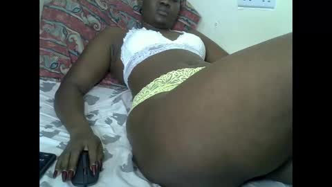 LILIAN online show from 11/10/25, 07:29