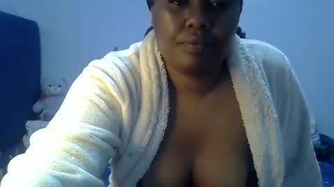 Snapshot of prettymel1 chatting on 03/23/26, 08:13 prettymel1 online show from 03/23/26, 08:13
