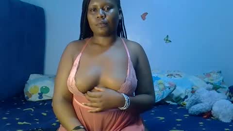 Snapshot of prettymel1 chatting on 04/18/26, 12:25 prettymel1 online show from 04/18/26, 12:25