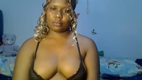 prettymel_ online show from 01/16/26, 09:30