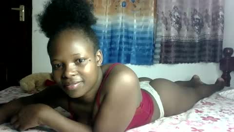 Melly online show from 02/08/25, 01:22